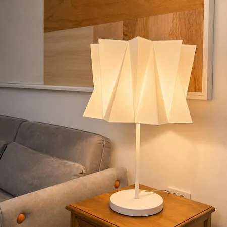 Bright Modern Designer Appartement *