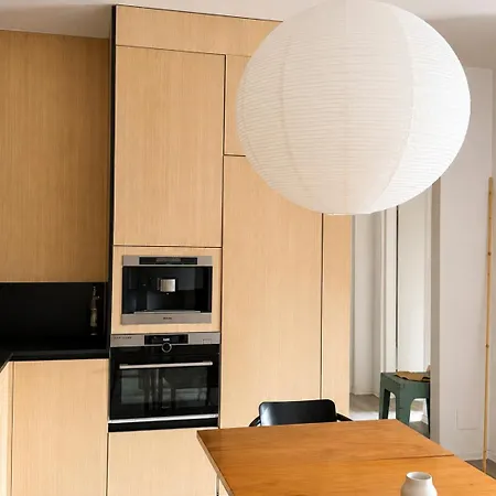 Bright Modern Designer *