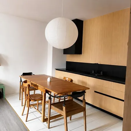 Bright Modern Designer Appartement Tirana