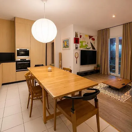Appartement Bright Modern Designer Tirana